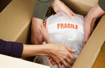 Tips to Pack Fragile Things For Moving 